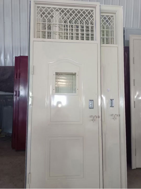 高昌学校教室门 高昌学校教室门