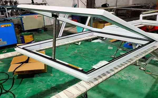 某地下车库出入口高昌排烟窗配置工程