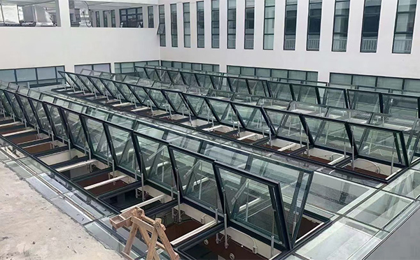 百安科技有限公司近期高昌排烟窗项目案例分享